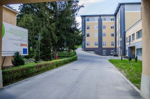 Udvar